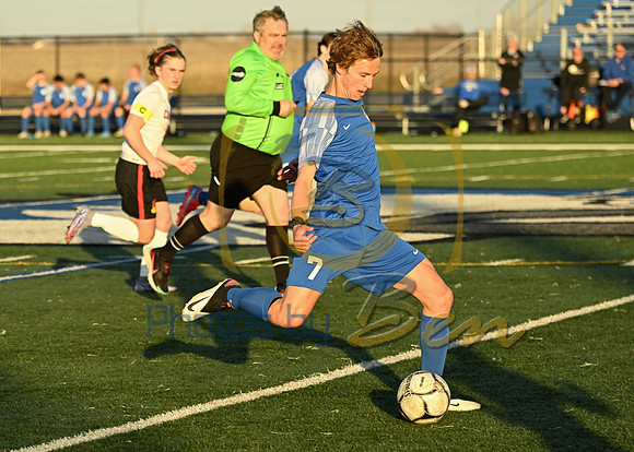 B Soccer 4.11_010
