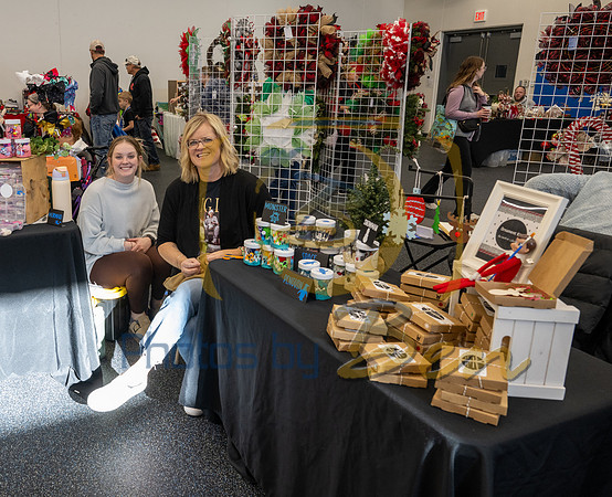 Farmers Market_12.8.24_022
