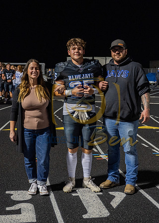 2025 Football Seniors_01