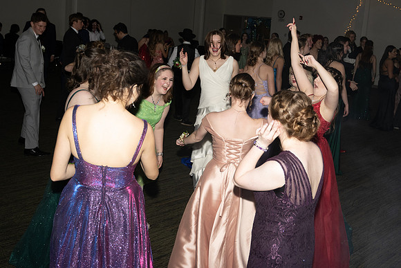 Prom Dance_4.26.25006