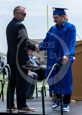 Graduation (K)_143