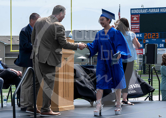 Graduation (K)_055