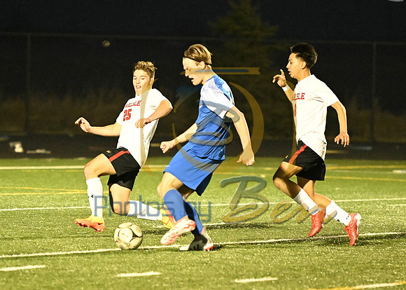 B Soccer 4.11_200