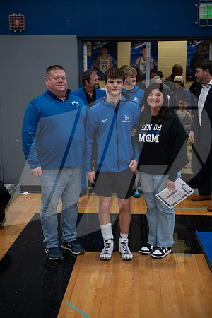 20241219WrestlingSrNight_006