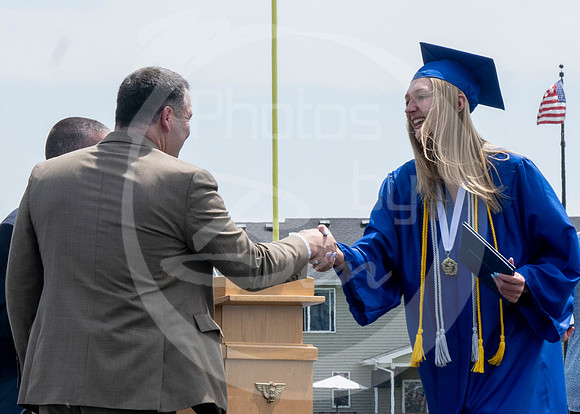 Graduation (K)_094