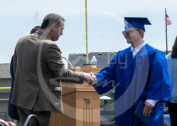 Graduation (K)_108