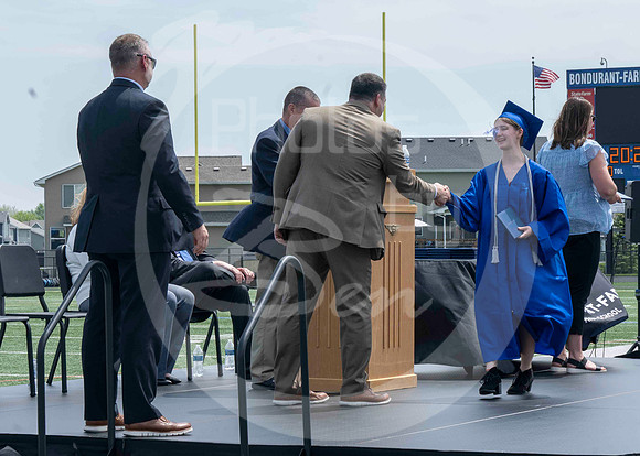 Graduation (K)_072