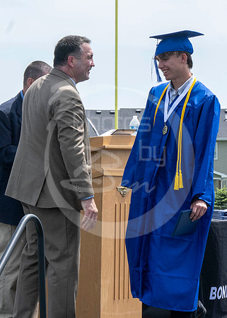 Graduation (K)_100