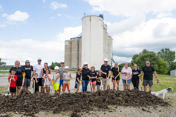 Grain District Ribbon Cutting 7.16.25_011