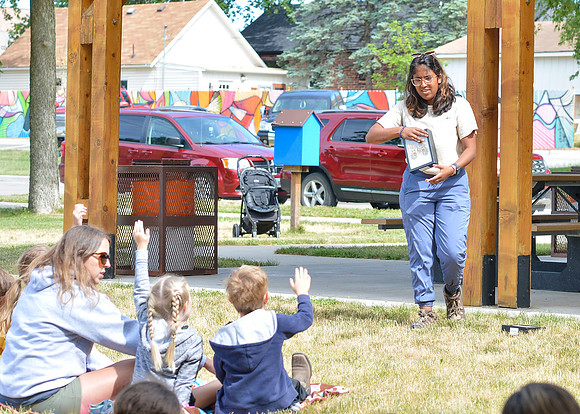 Lib in the Park_011