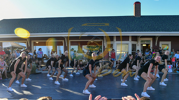 Dancers_021