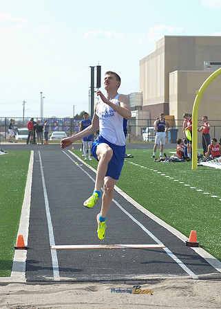 HS BOYS TRACK_023
