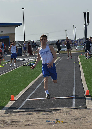 HS BOYS TRACK_059