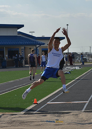 HS BOYS TRACK_073
