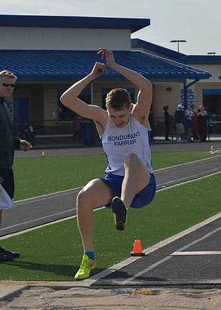 HS BOYS TRACK_084
