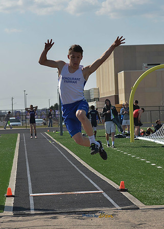 HS BOYS TRACK_090