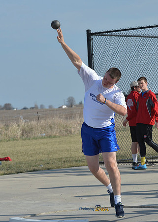 HS BOYS TRACK_111