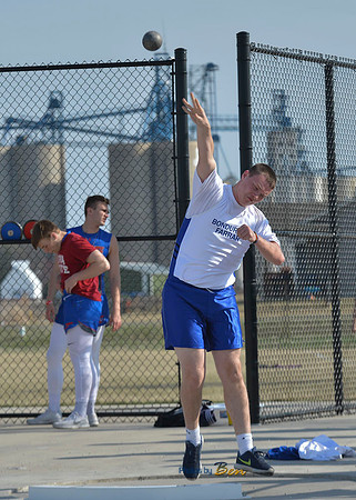 HS BOYS TRACK_113