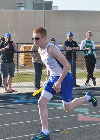 HS BOYS TRACK_180