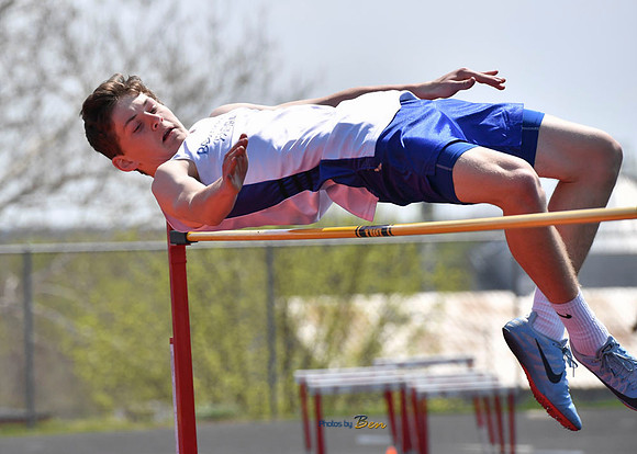 CONFERENCE BOYS TRACK_070