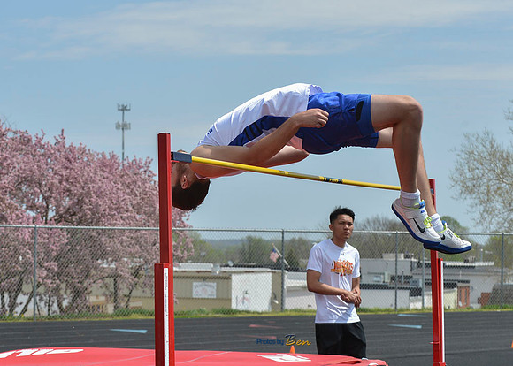 CONFERENCE BOYS TRACK_119
