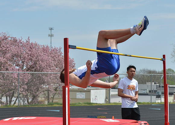 CONFERENCE BOYS TRACK_121
