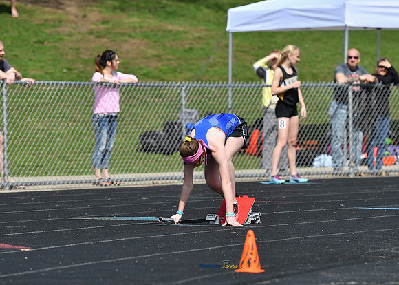 CONFERENCE GIRLS TRACK_219
