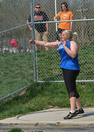 CONFERENCE GIRLS TRACK_231