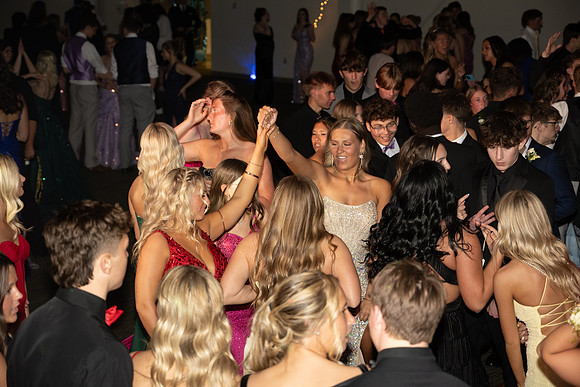 Prom Dance_4.26.25001