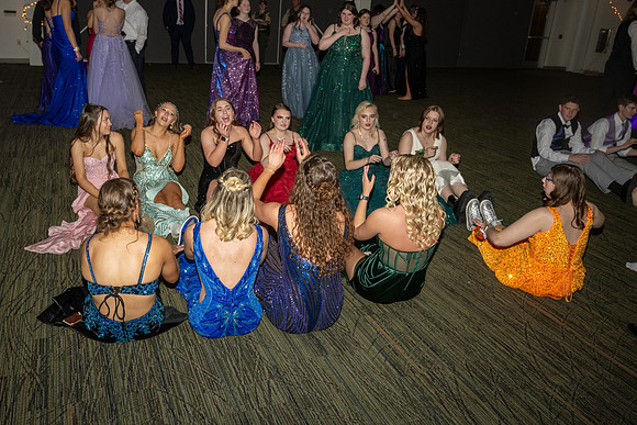 Prom Dance_4.26.25019