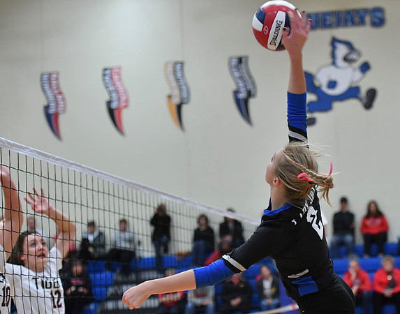 VOLLEYBALL_01