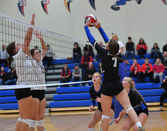 VOLLEYBALL_03