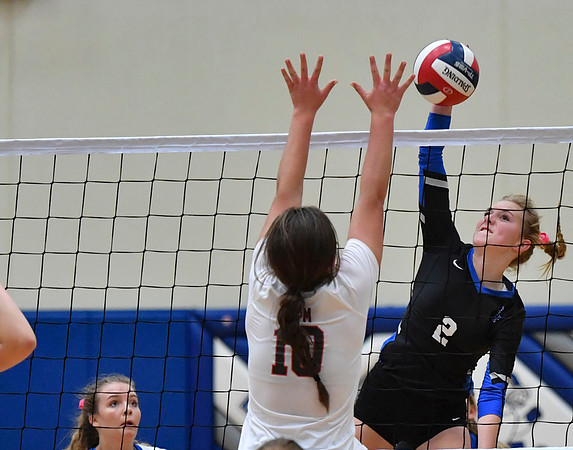 VOLLEYBALL_04