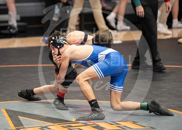 24.2.10_District Wrestling (K)_003