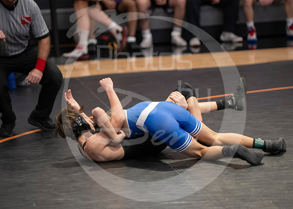 24.2.10_District Wrestling (K)_009