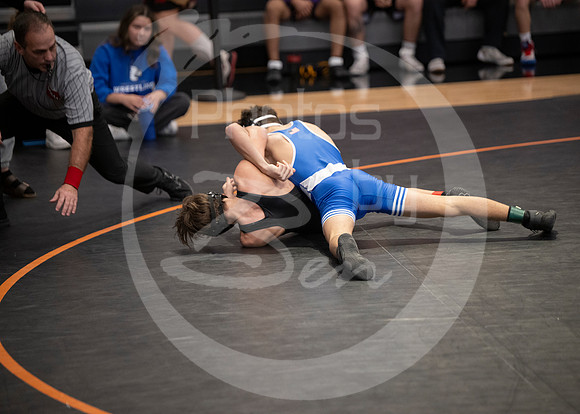 24.2.10_District Wrestling (K)_010