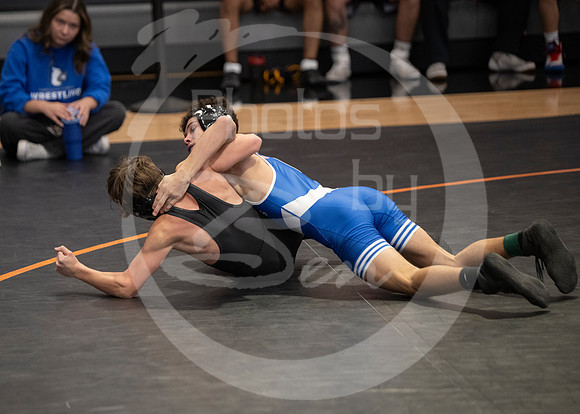 24.2.10_District Wrestling (K)_013