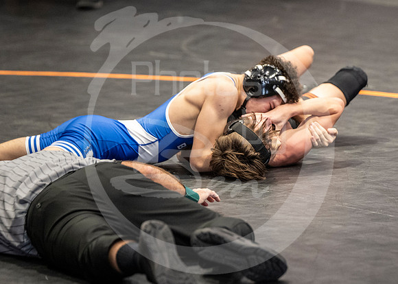 24.2.10_District Wrestling (K)_032