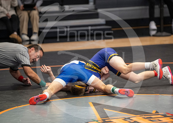 24.2.10_District Wrestling (K)_046