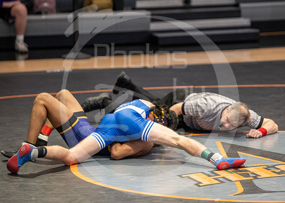 24.2.10_District Wrestling (K)_078