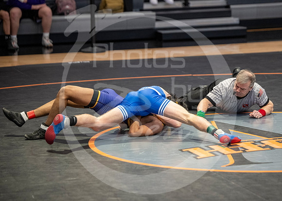 24.2.10_District Wrestling (K)_079