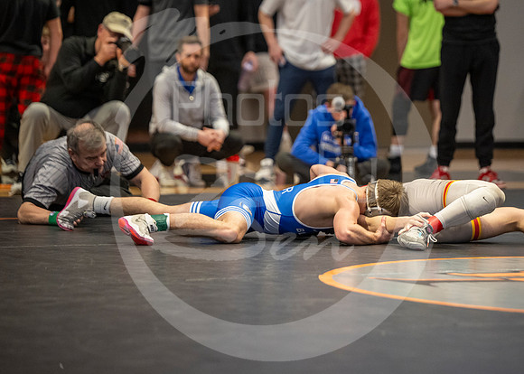 24.2.10_District Wrestling (K)_380