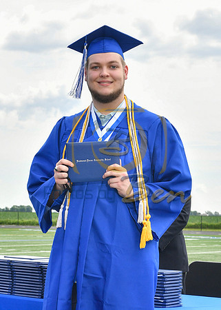 GRADUATE_024