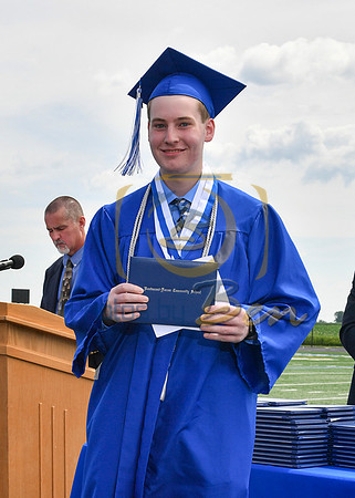 GRADUATE_044
