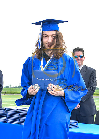 GRADUATE_048