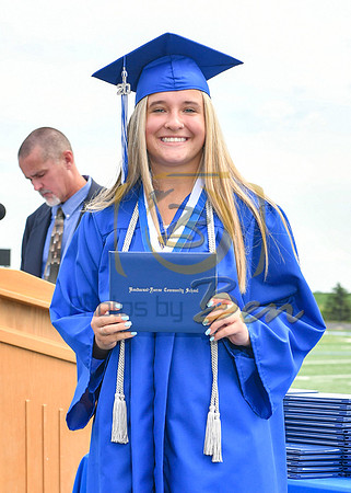 GRADUATE_077