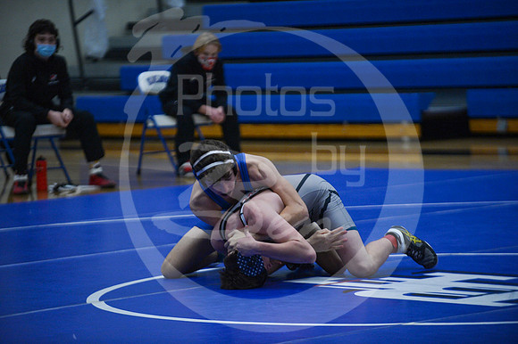 JV-WREST_Gilbert_002