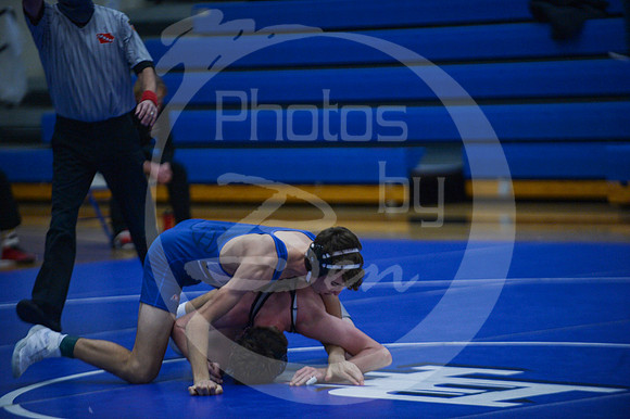 JV-WREST_Gilbert_001