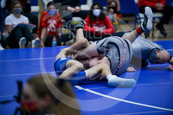 JV-WREST_Gilbert_006