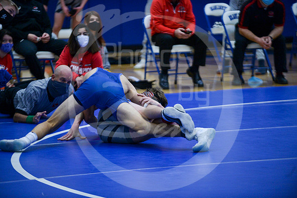 JV-WREST_Gilbert_012